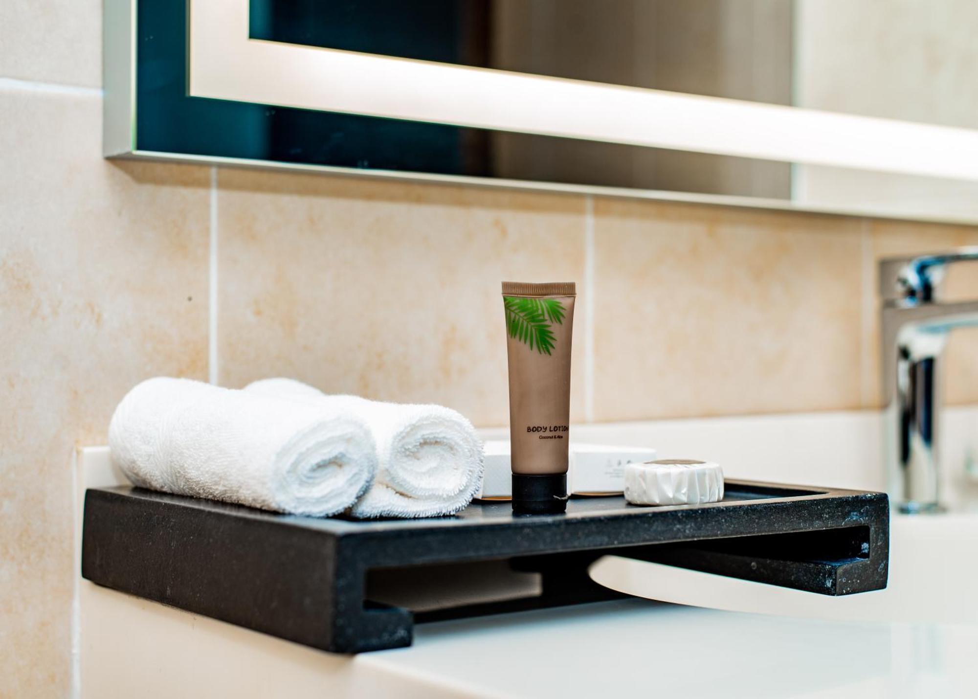 Готель Urban By Cityblue, 4*